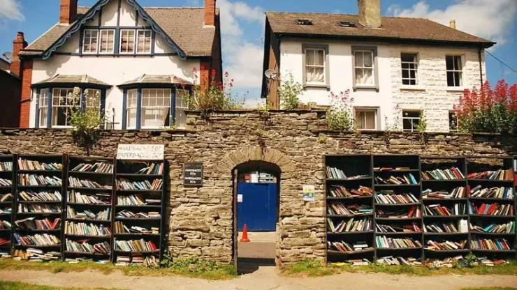 BookTowns 9