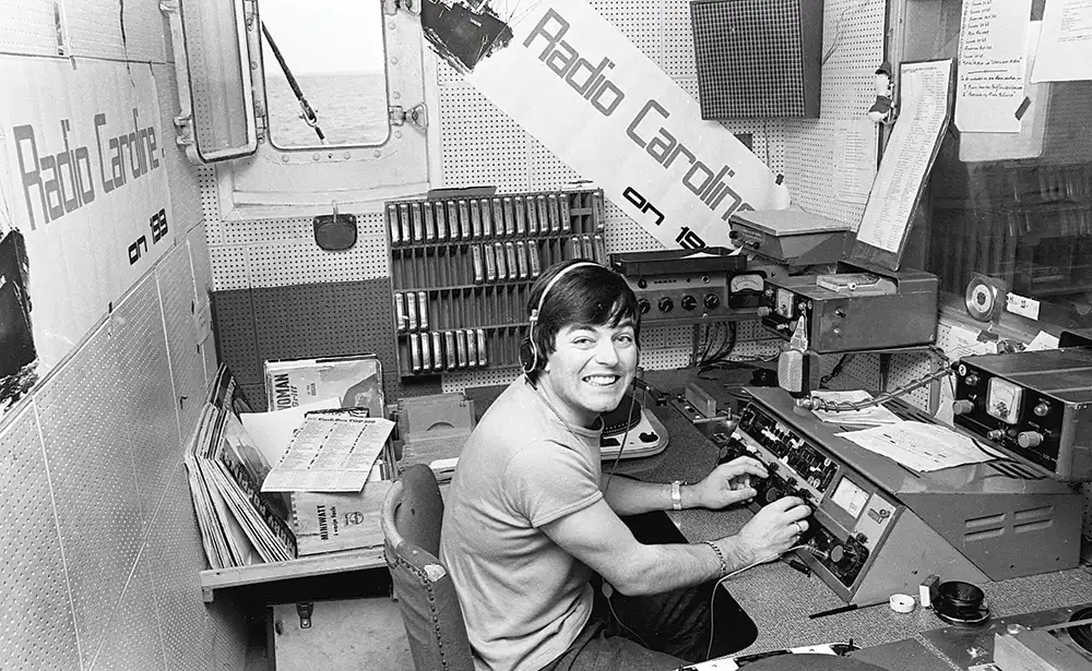 Πειρατικοί ραδιοφωνικοί σταθμοί. Radio Caroline DL broadcasting